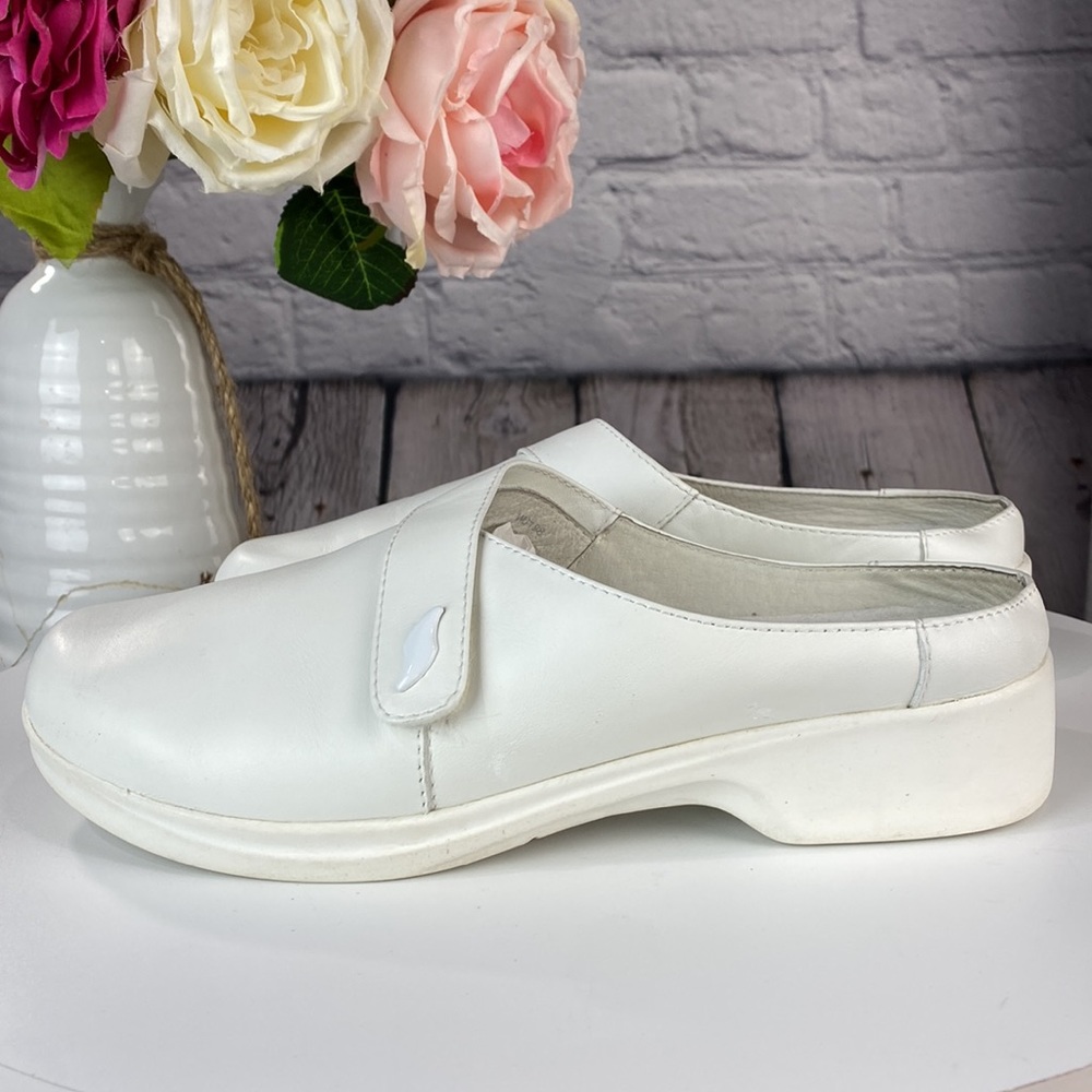 PROPET White Leather Slip On Mules - Picture 4 of 17